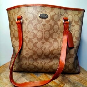 Classic COACH bag with RARE Gold plate where Coach Designer label is imprinted